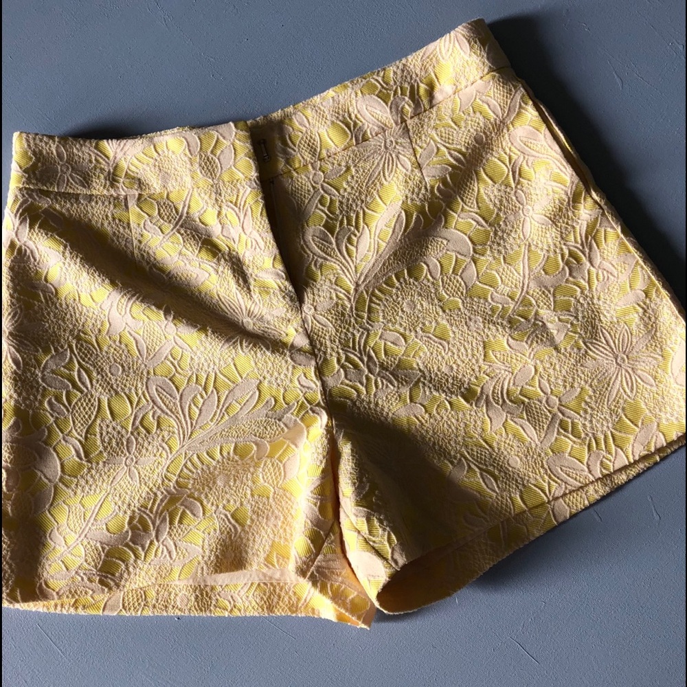 Stitch fix. One market yellow/white shorts